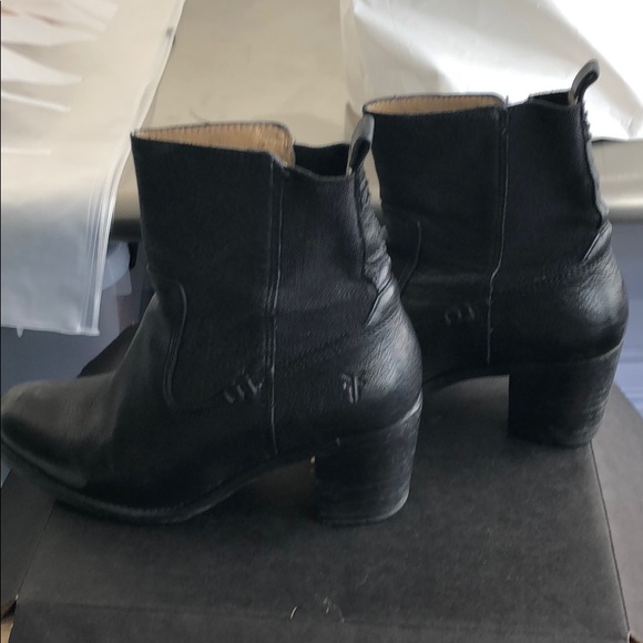 Frye black boots. Size 6.5 - Picture 6 of 6